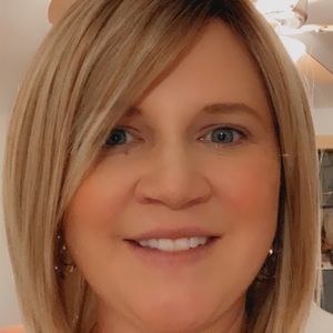 Meet your Posher, Carley